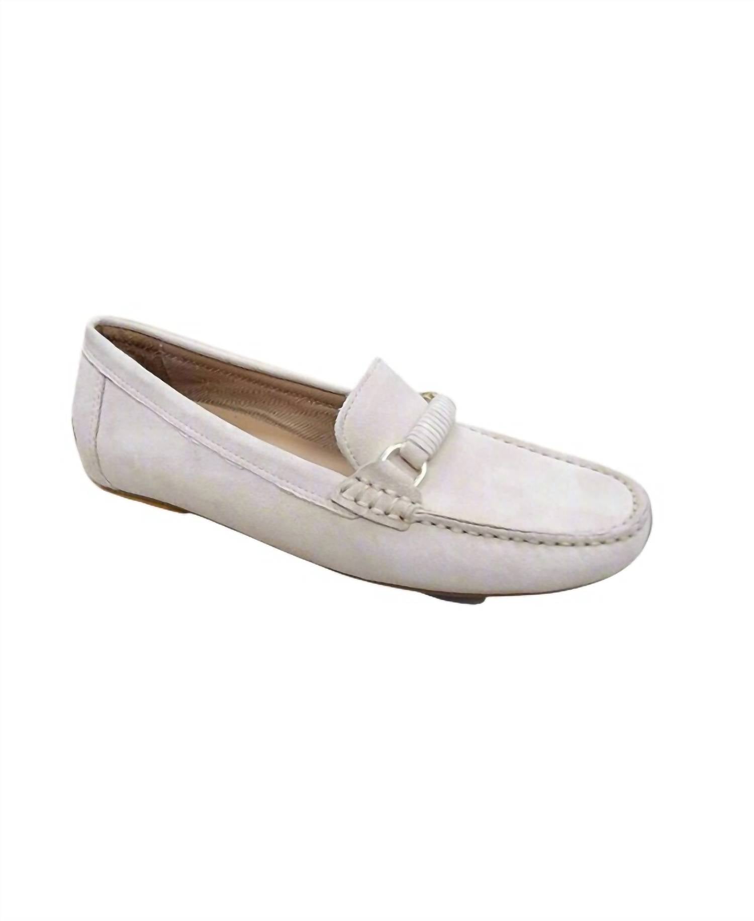 The FLEXX Women's Lionel Loafer in cream - women's flats