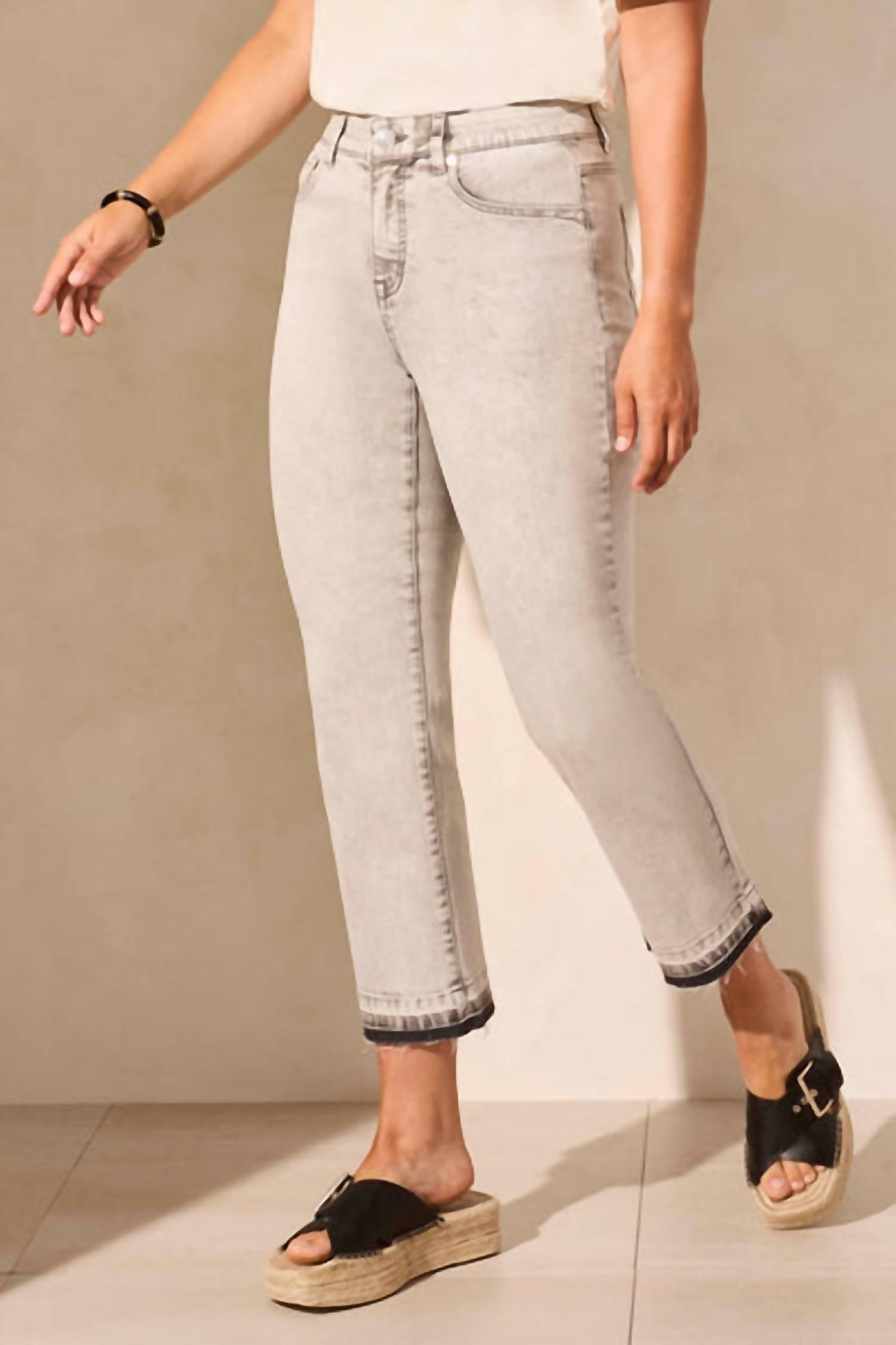 Tribal - Sophia Curvy Micro Flare Crop Jeans
