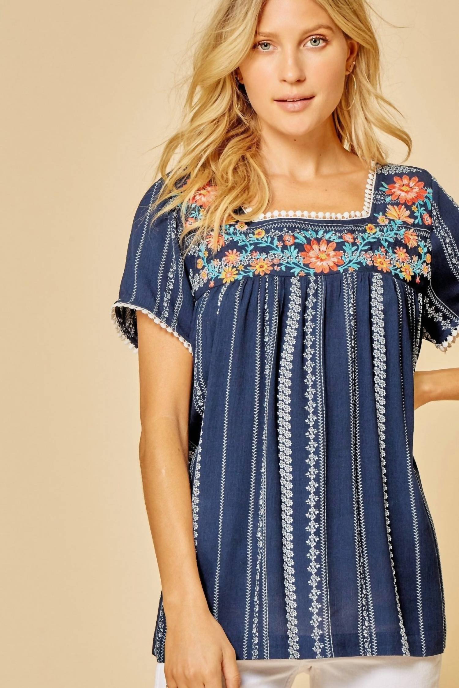 Andree By Unit - Babydoll Embroidered Top