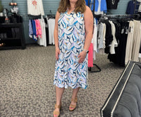 Sympli - Sleeveless Deep V-neck Dress