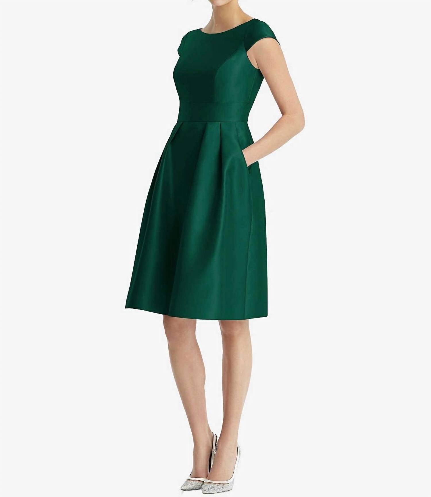Alfred Sung - Cap Sleeve Pleated Cocktail Dress With Pockets