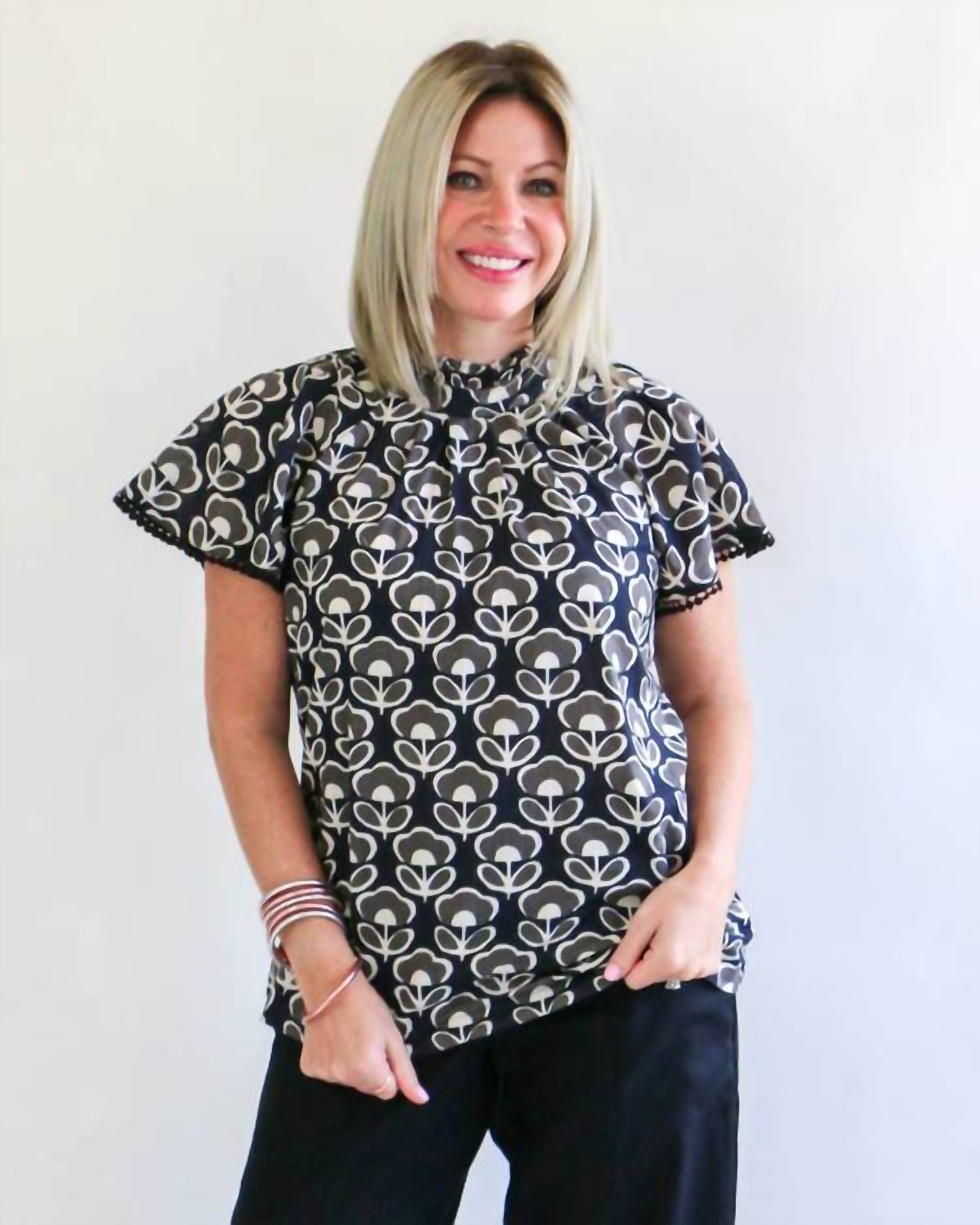 Ivy Jane - Block And Flutter Blouse