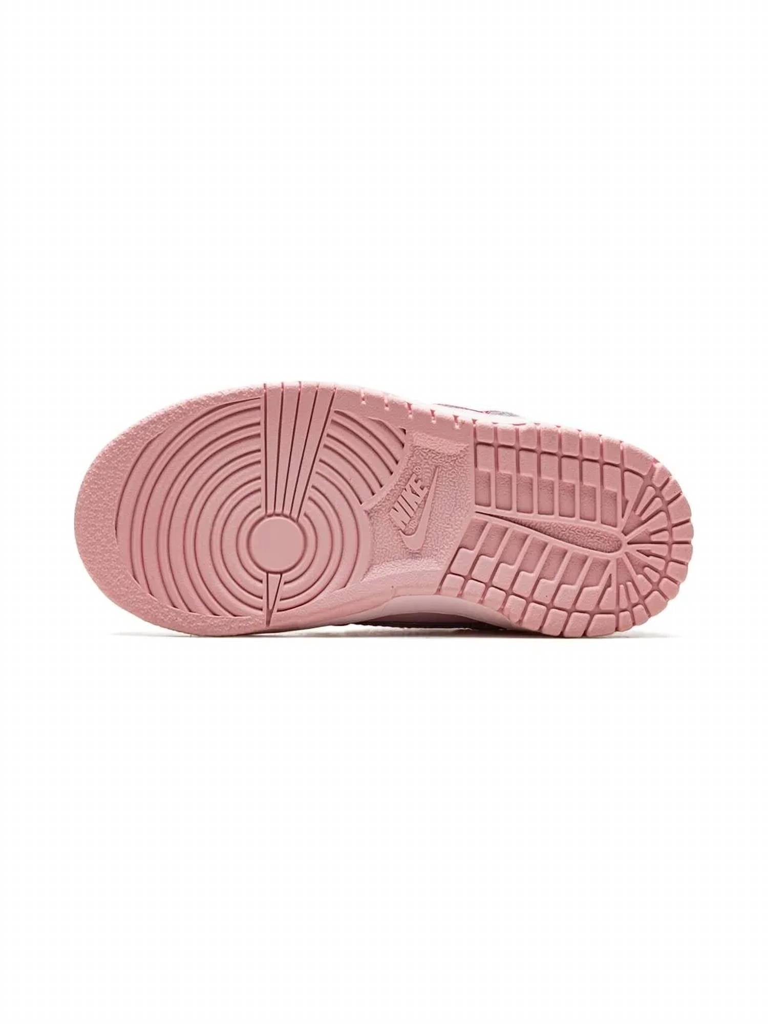Nike - Girl's Dunk Low Sneakers