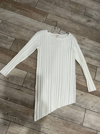Mystree - Women's Diagonal Cut Sweater