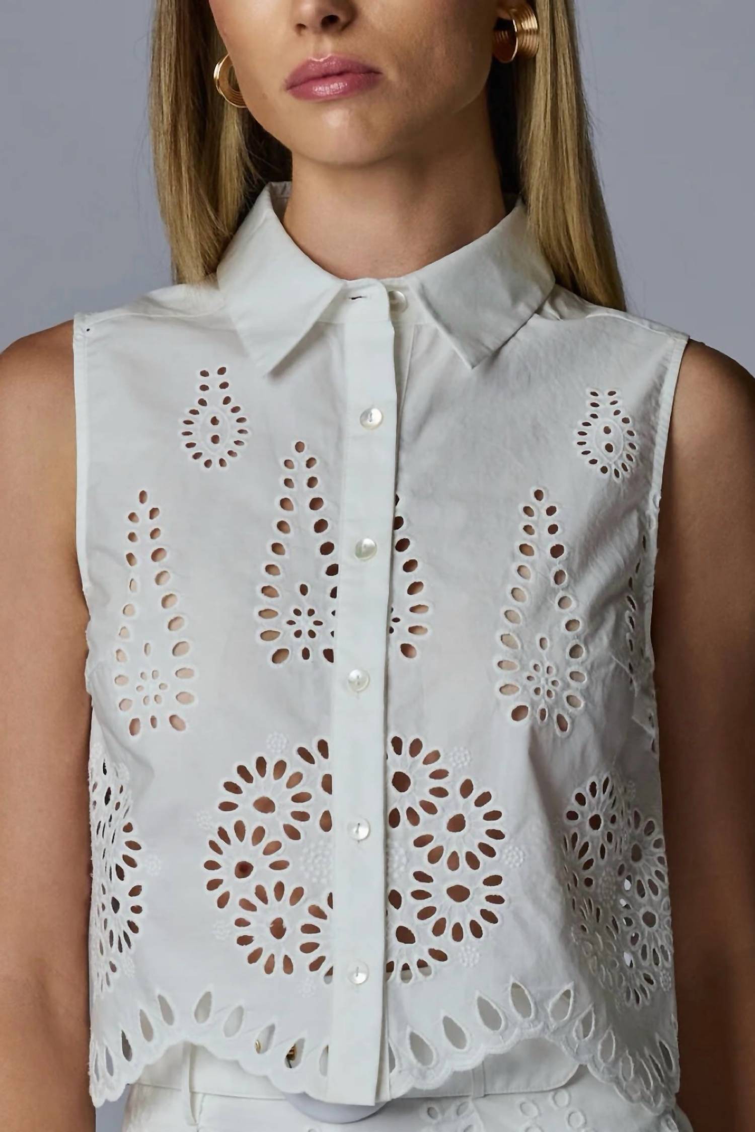 Hevron Katja Top in eyelet white - women's shirt