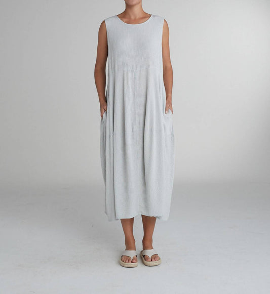 Cut Loose - Seamed Bubble Dress