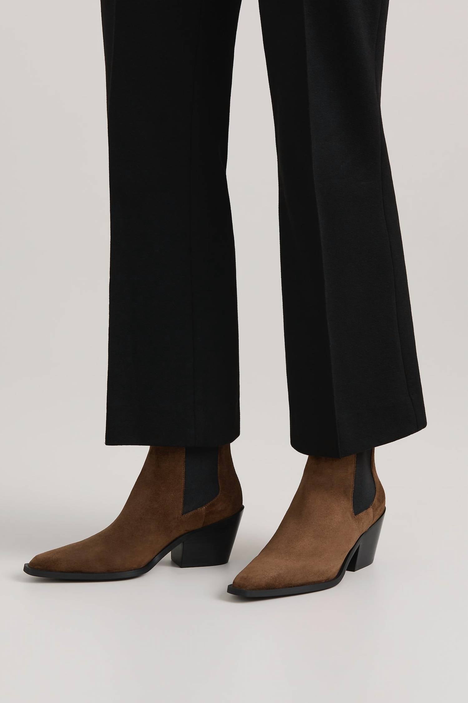 A.Emery - Women's Leo Block Heel Boot