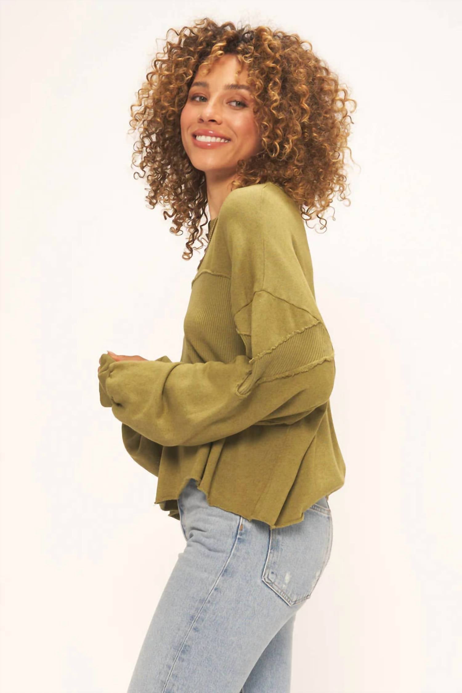 JAI SEAMED SWEATSHIRT