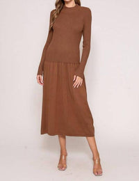 Lumiere - Flowy Knit Midi Dress