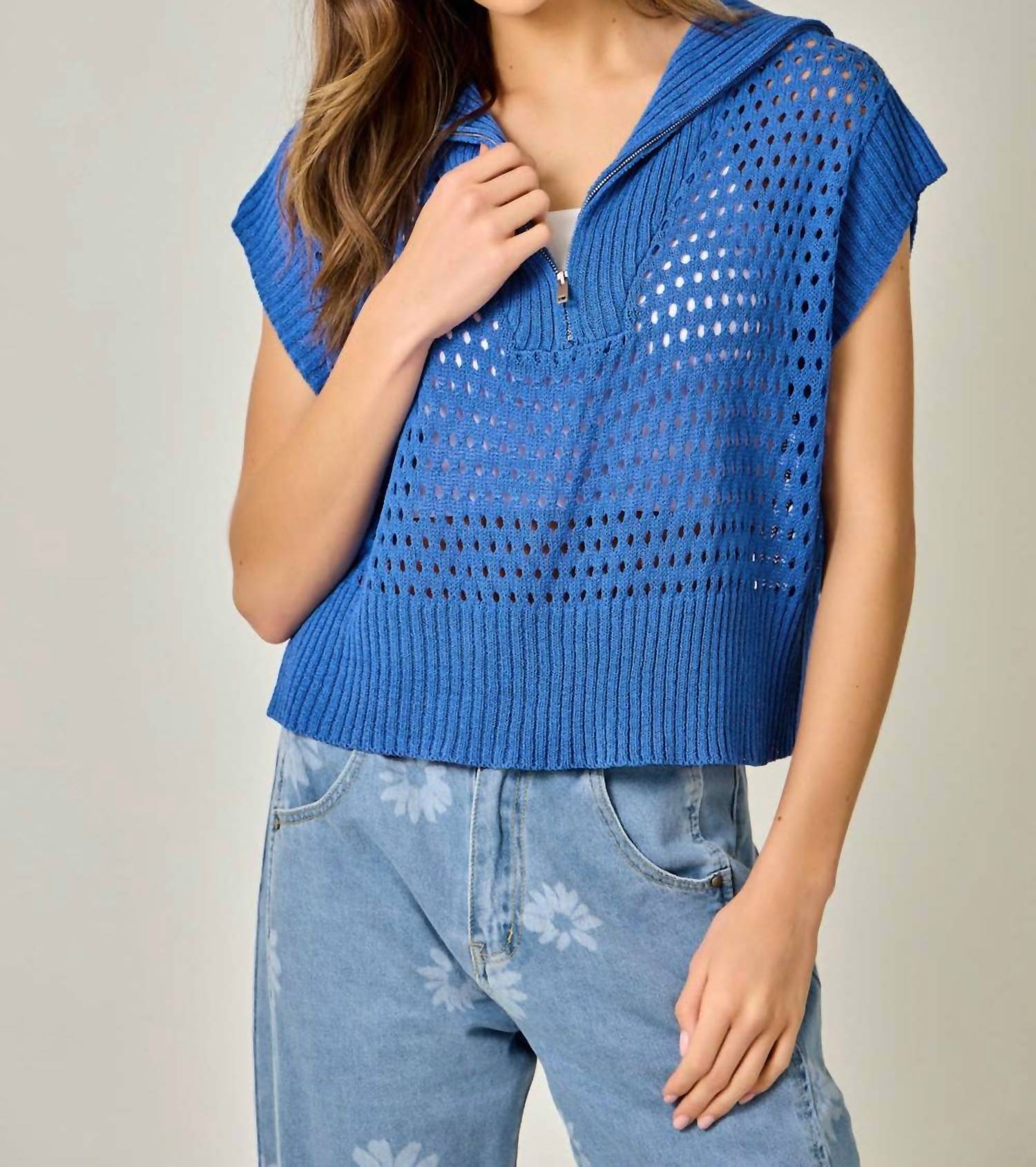 Mystree - Fishnet Zip-up Short Sleeve Sweater