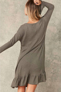 Sugarfox - Two-tone Ruffle Hem Knit Dress