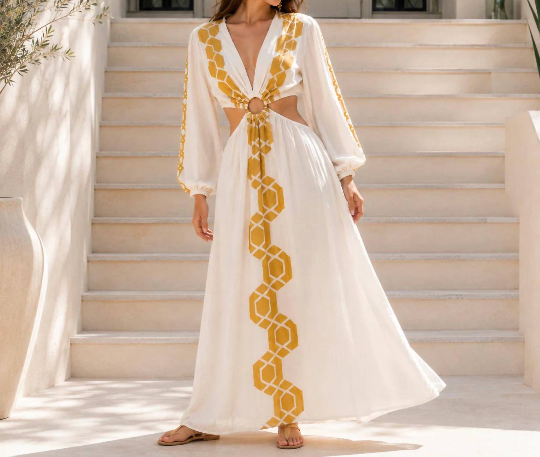 Mystery Resort - Hexa Maxi Dress