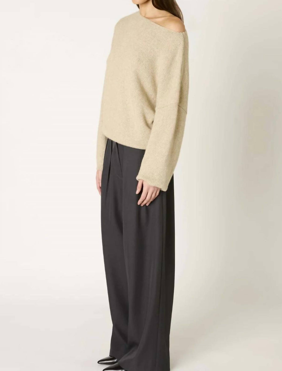 Nia - Nightmoor Off-the-shoulder Sweater