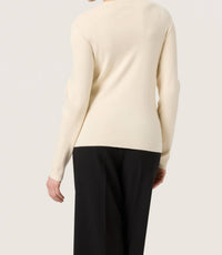 Soaked In Luxury - Sina Round Neck Slim Fit Pullover