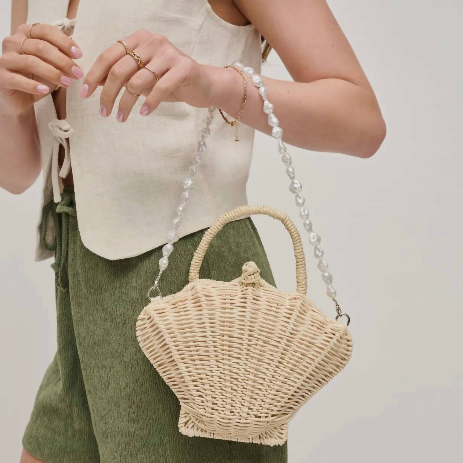 Urban Expressions - Women's Erica Seashell Crossbody Bag