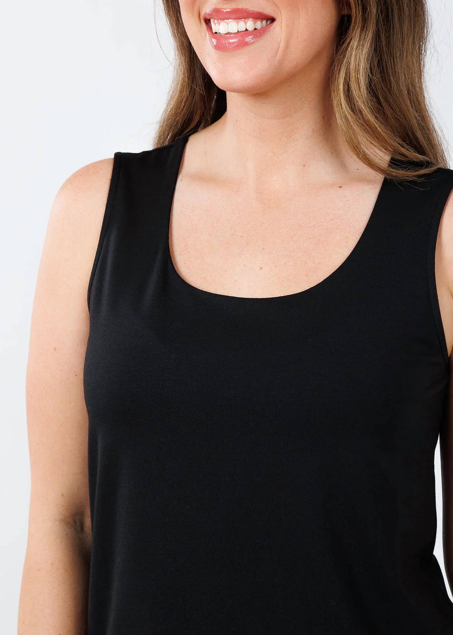 Hinson Wu - Sleeveless Scoopneck Tank Top - Plus