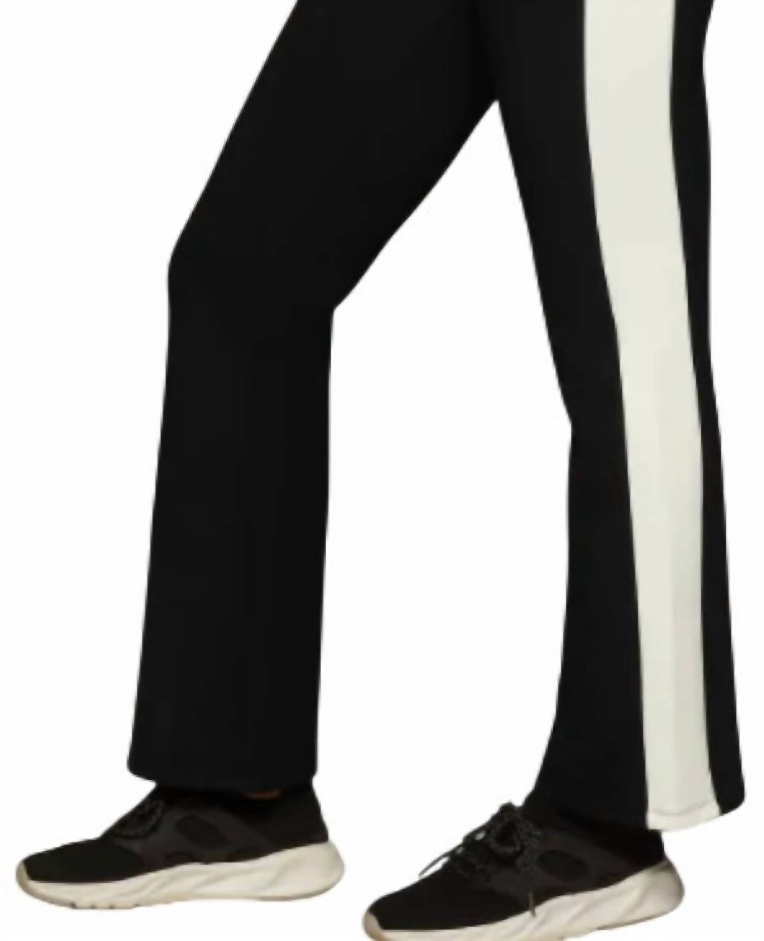 Michi - Carve Pull On Sweatpants