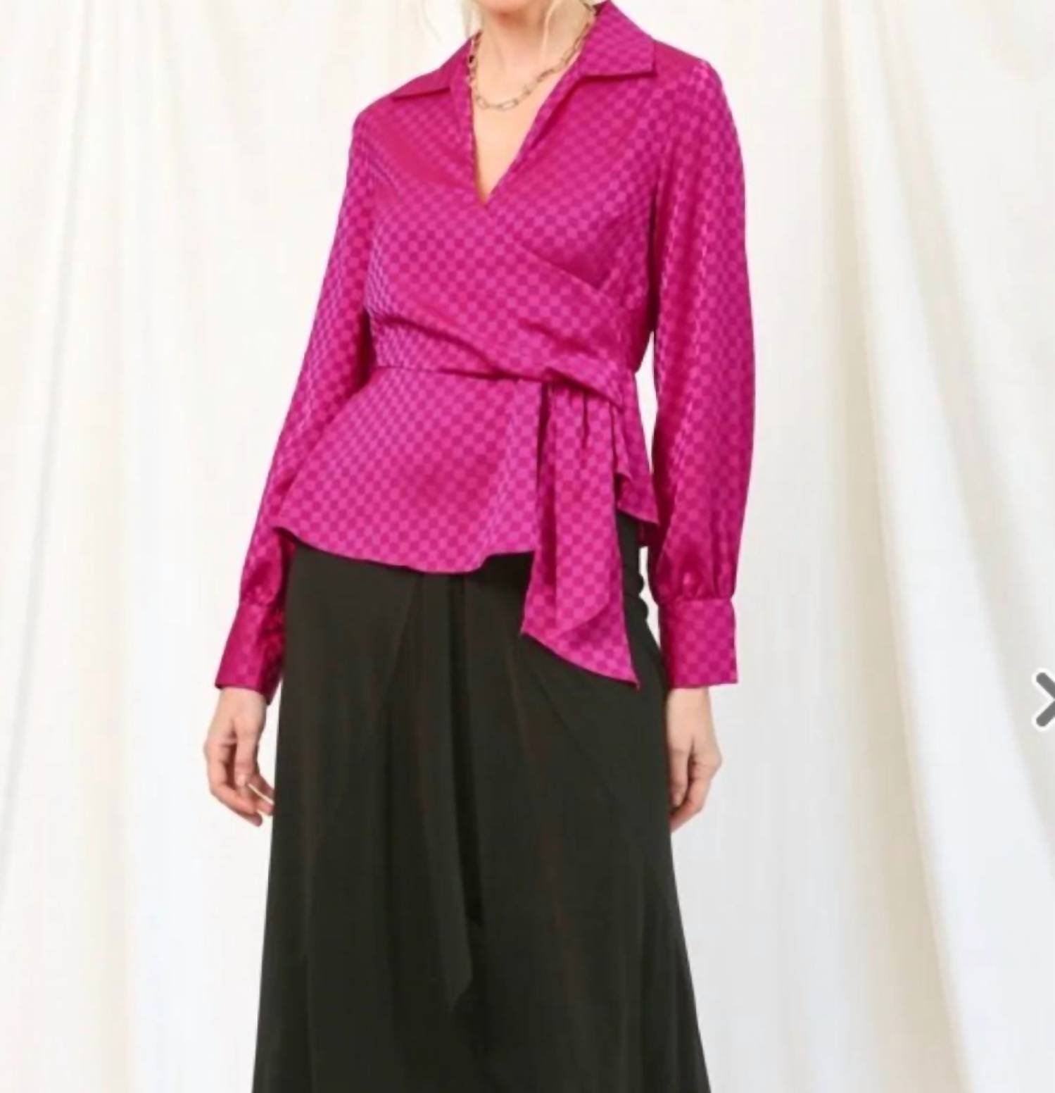 GiGiO Fireside Long Sleeve Top in fuchsia - women's blouse - detail view