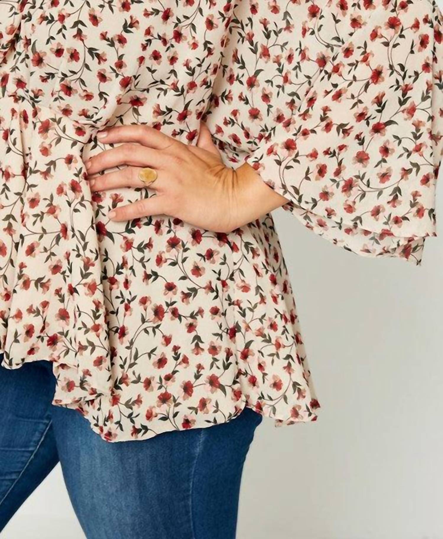 Hayden La - Floral Peplum Blouse