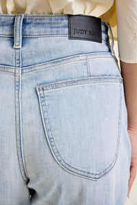 Judy Blue - Marlow Arc Leg Jeans
