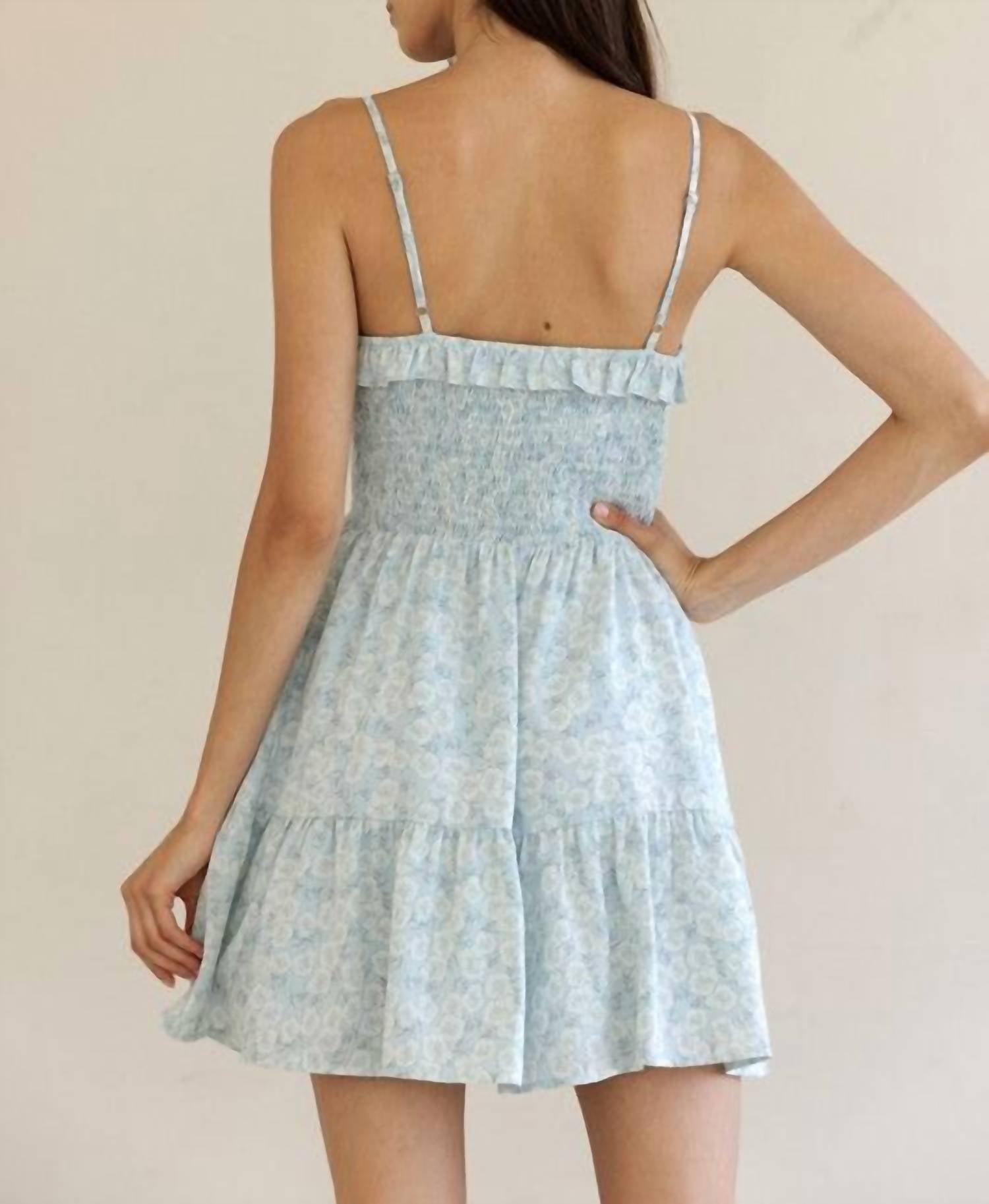 Storia - Sweetheart Neckline Ruffled Dress