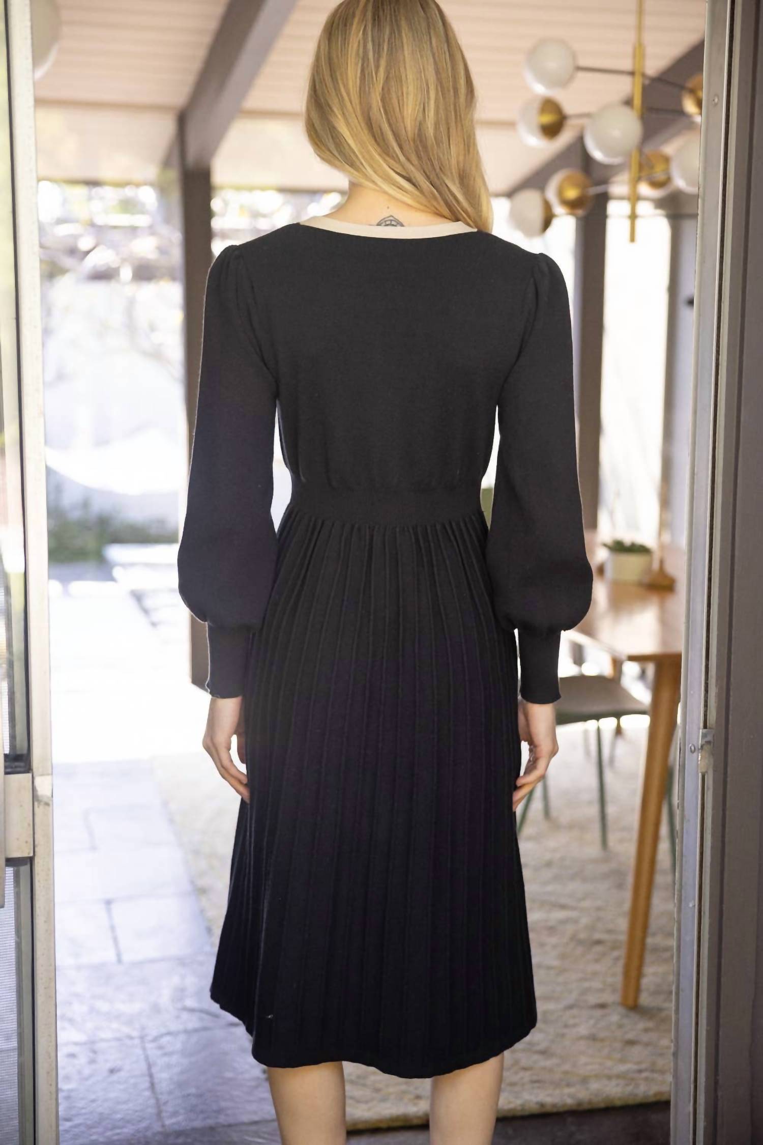 Voy - Joy Princess Sleeve Ribbon Neckline Midi Knit Dress