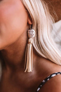 Raven & Riley - Women's Daphne Arabic Spotted Shell Earrings