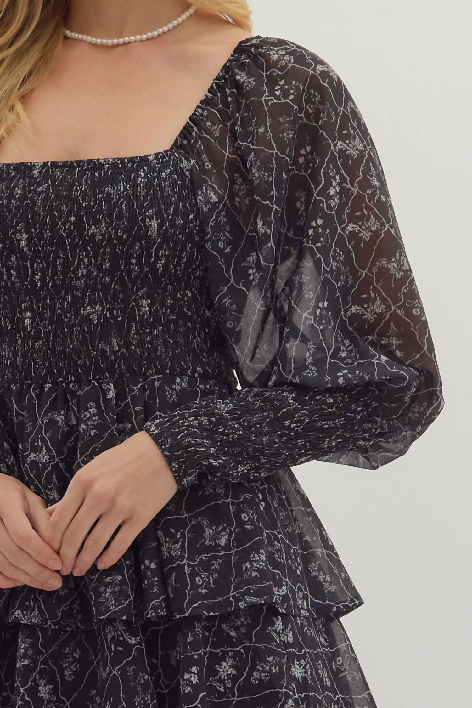Entro - Tiered Puff Sleeved Floral Maxi Dress
