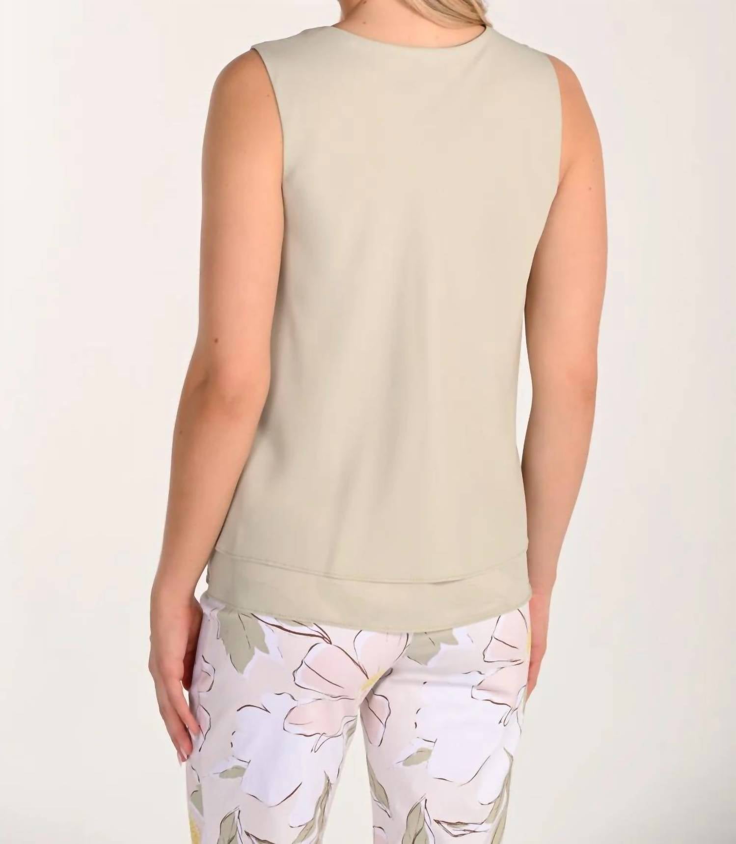 Frank Lyman - Tirian Tiered V-neck Tank Top