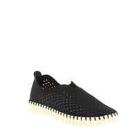 Ilse Jacobsen Women's Tulip Shoe in regular black - women's sneaker - detail view