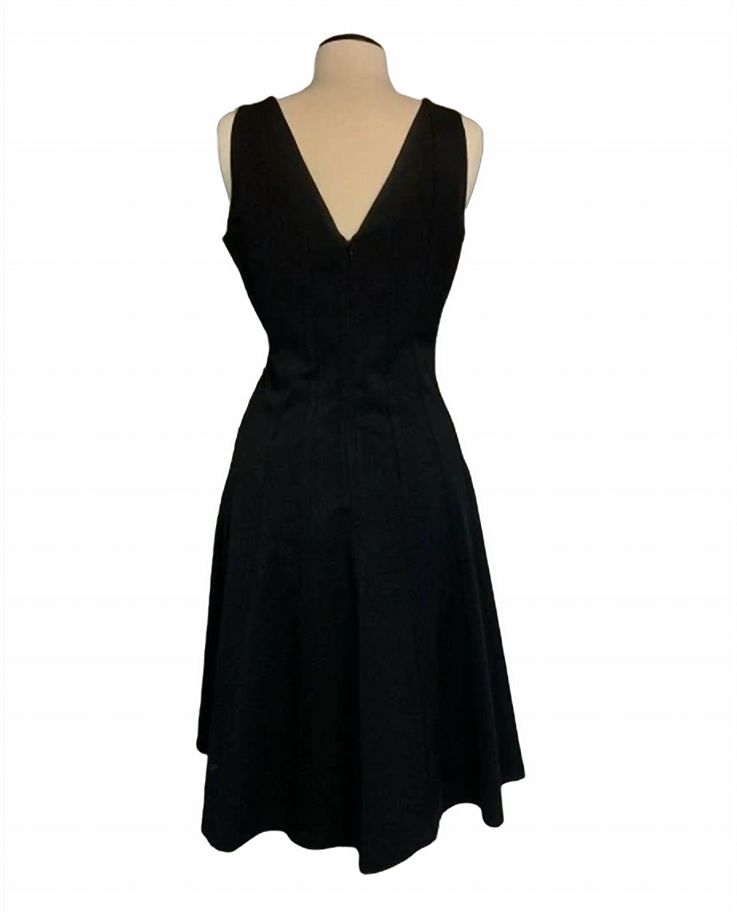 SLEEVELESS DRESS