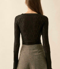 Promesa - Floral Lace Raglan-Sleeve Henly top