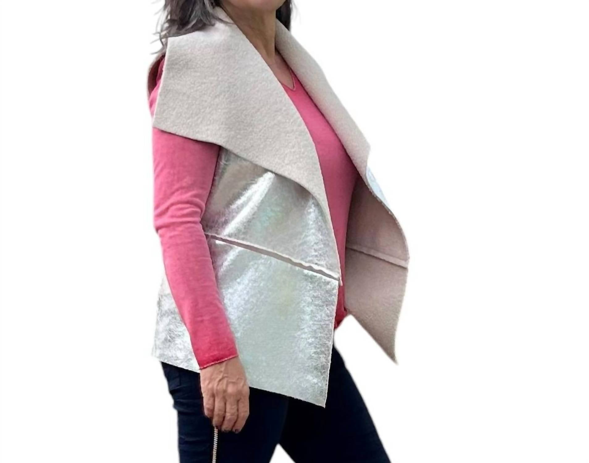 Made In Italy - Sleeveless Sherpa Jacket