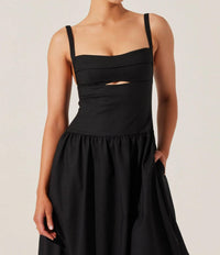 Astr - Jevi Sleeveless Bubble Midi Dress