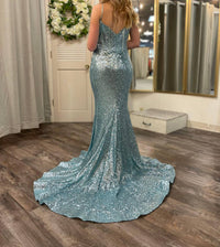 Sherri Hill - V Neck Mermaid Dress
