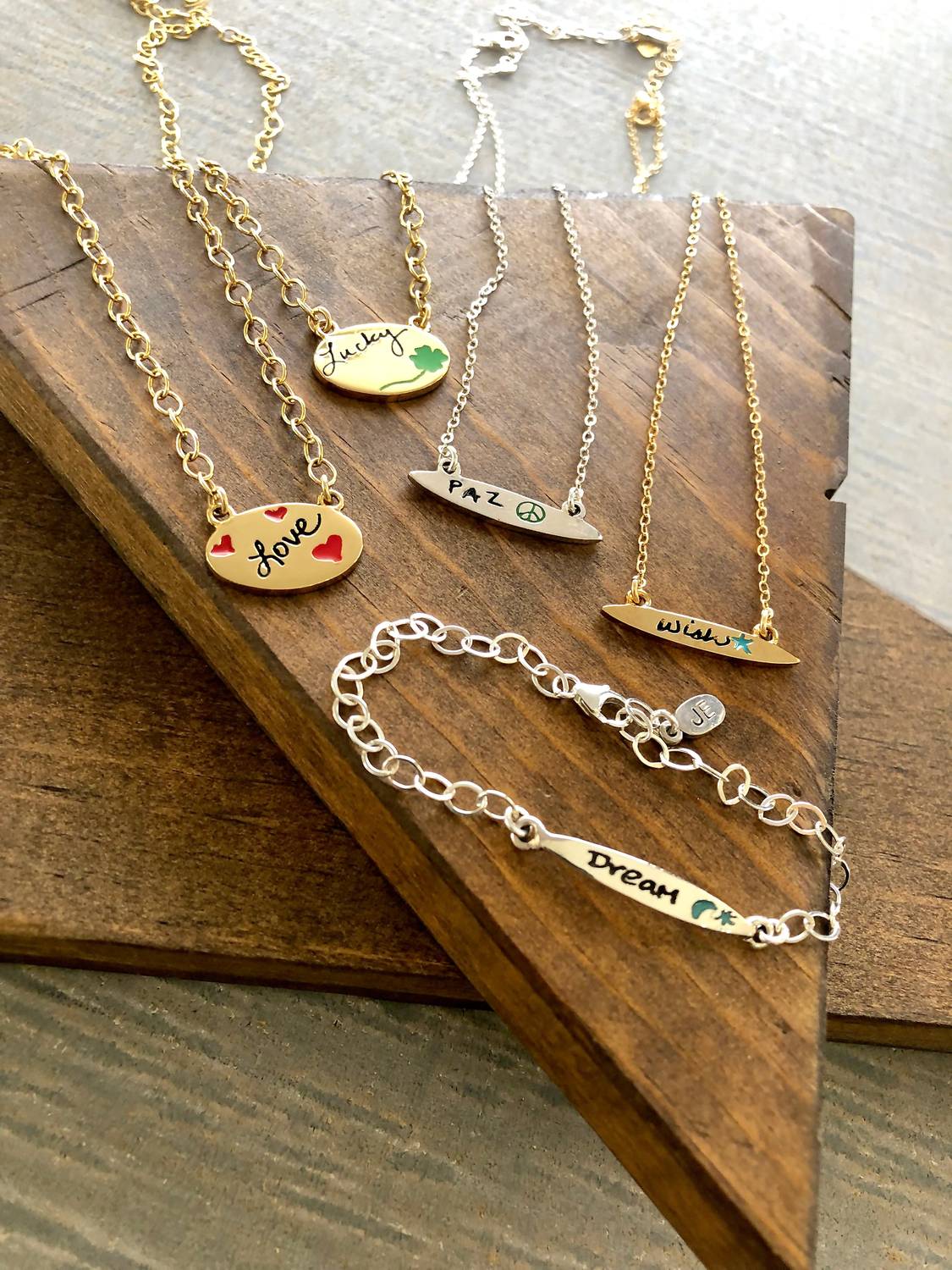 Jessica Elliot - Women's Enamel Oval Necklace - Lucky