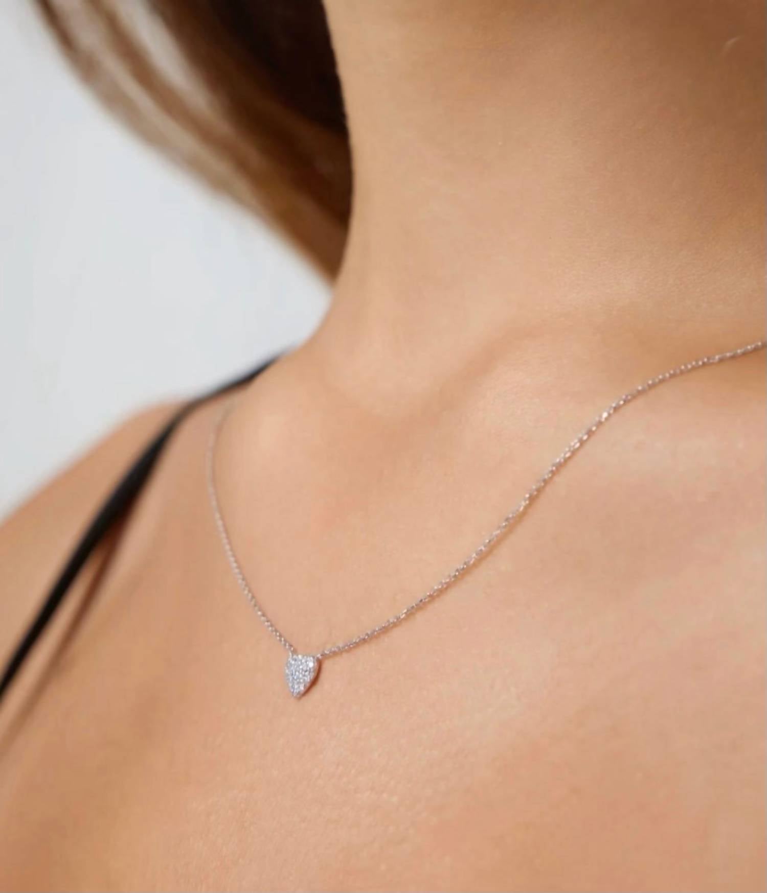House Of India - Women's Paved Small Heart Necklace
