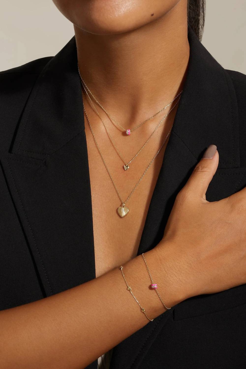Eklexic - Women's Baby Scalloped Heart Pendant Necklace