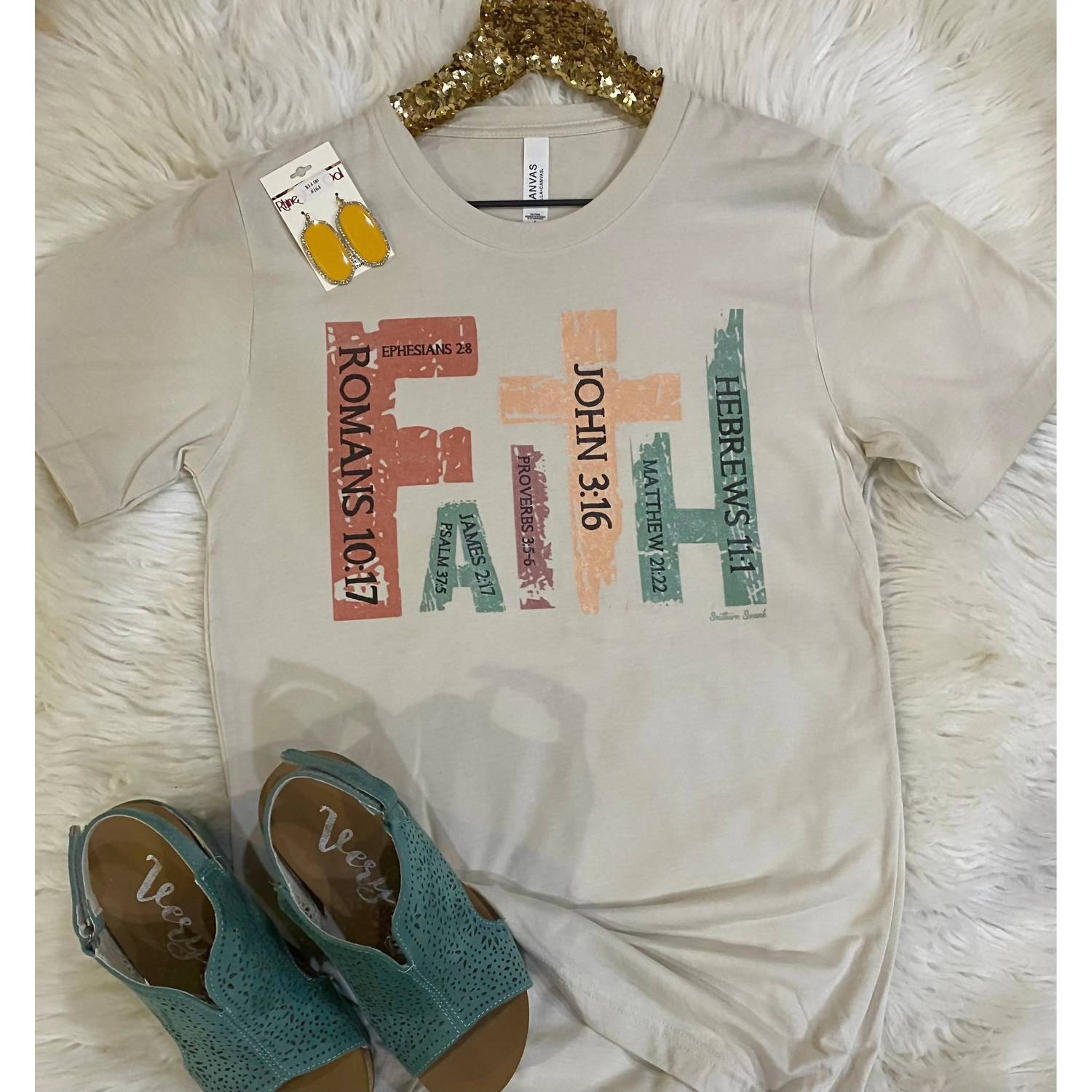 Southern Swank - Women's Retro Faith Scripture Graphic Top