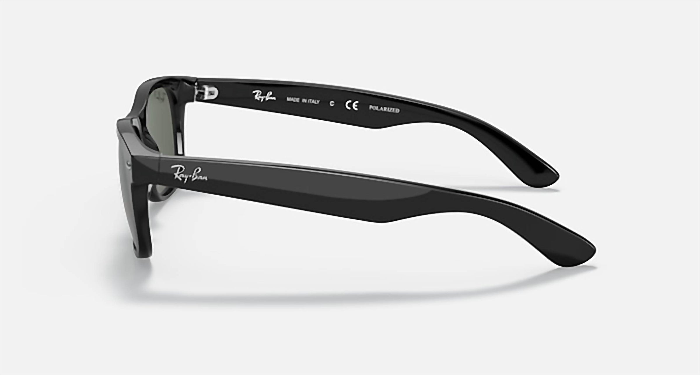 Ray Ban - New Wayfarer Classic Medium Polarized Sunglasses Rb2132 901/58