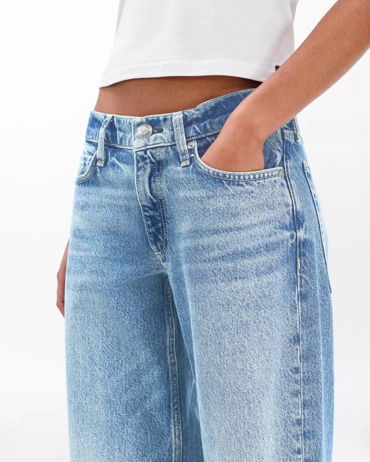 Rag & Bone - Saige Ankle Relaxed Straight Jeans