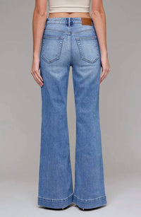 Hidden - Happi Pintuck Flare Jeans