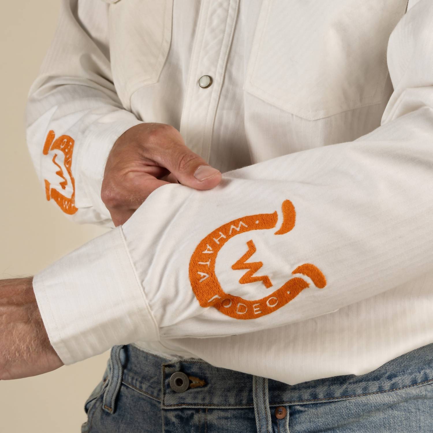 Sendero Provisions Co. - Wyatt Pearl Snap Long Sleeve Embroidered Shirt