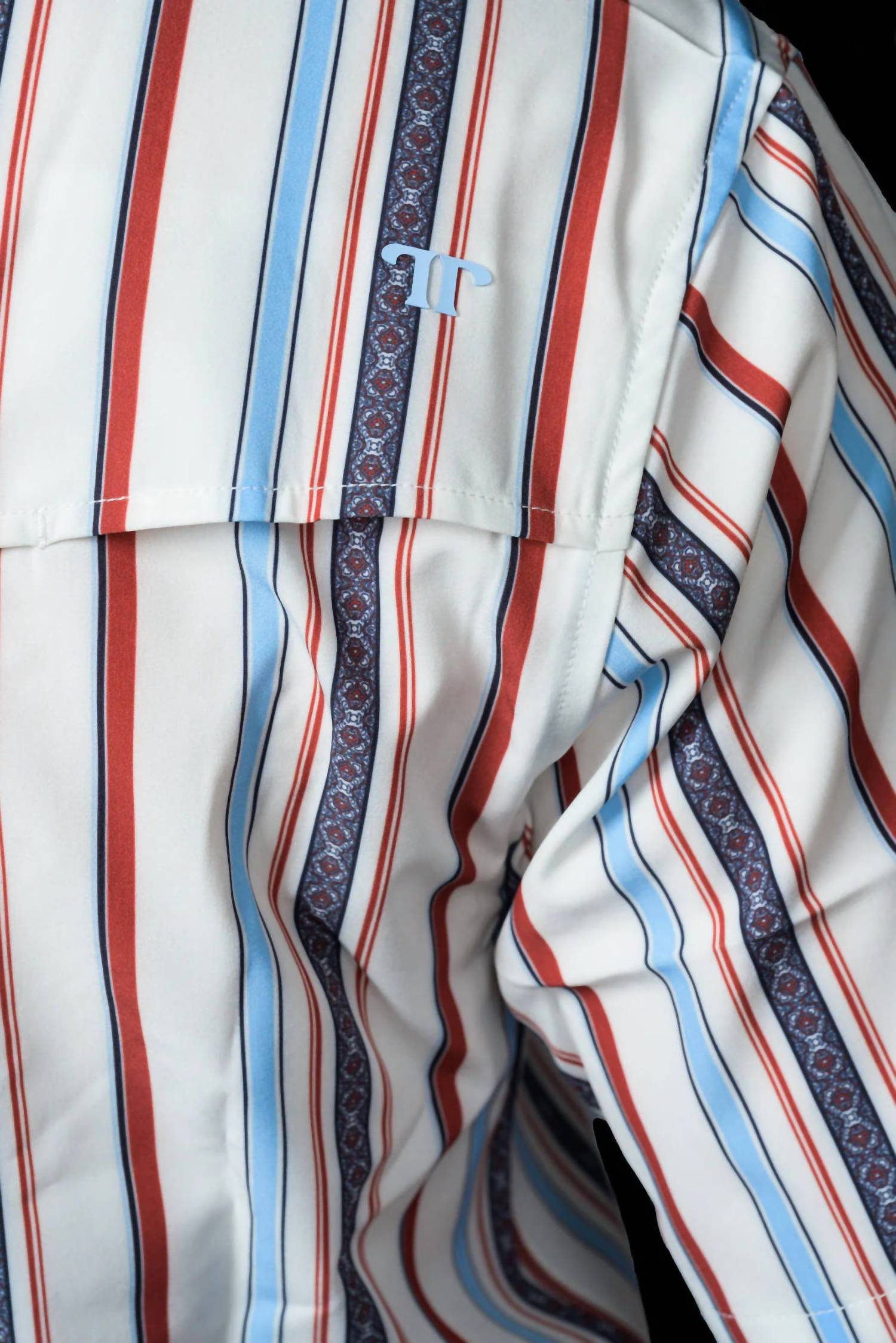 Ferrell Brooks Short Sleeve Snap Shirt in white - men's shirt - detail view
