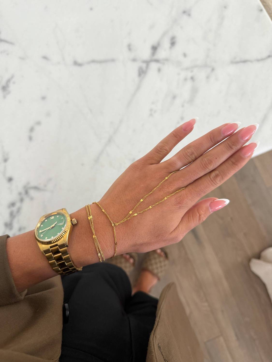 Chansuttpearls - Women's The Elizabeth Hand Chain