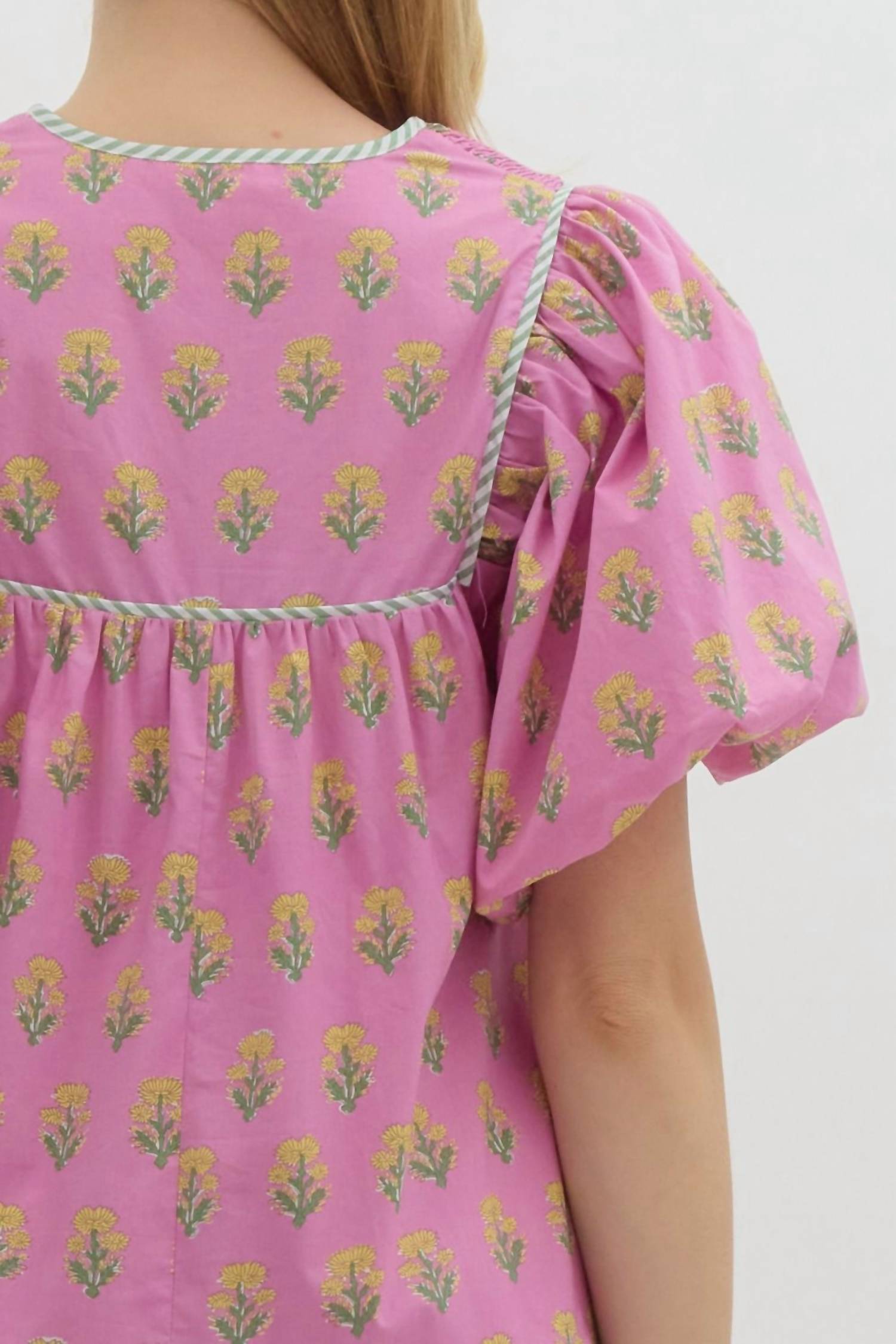 Entro - Floral Print Split Neck Dress