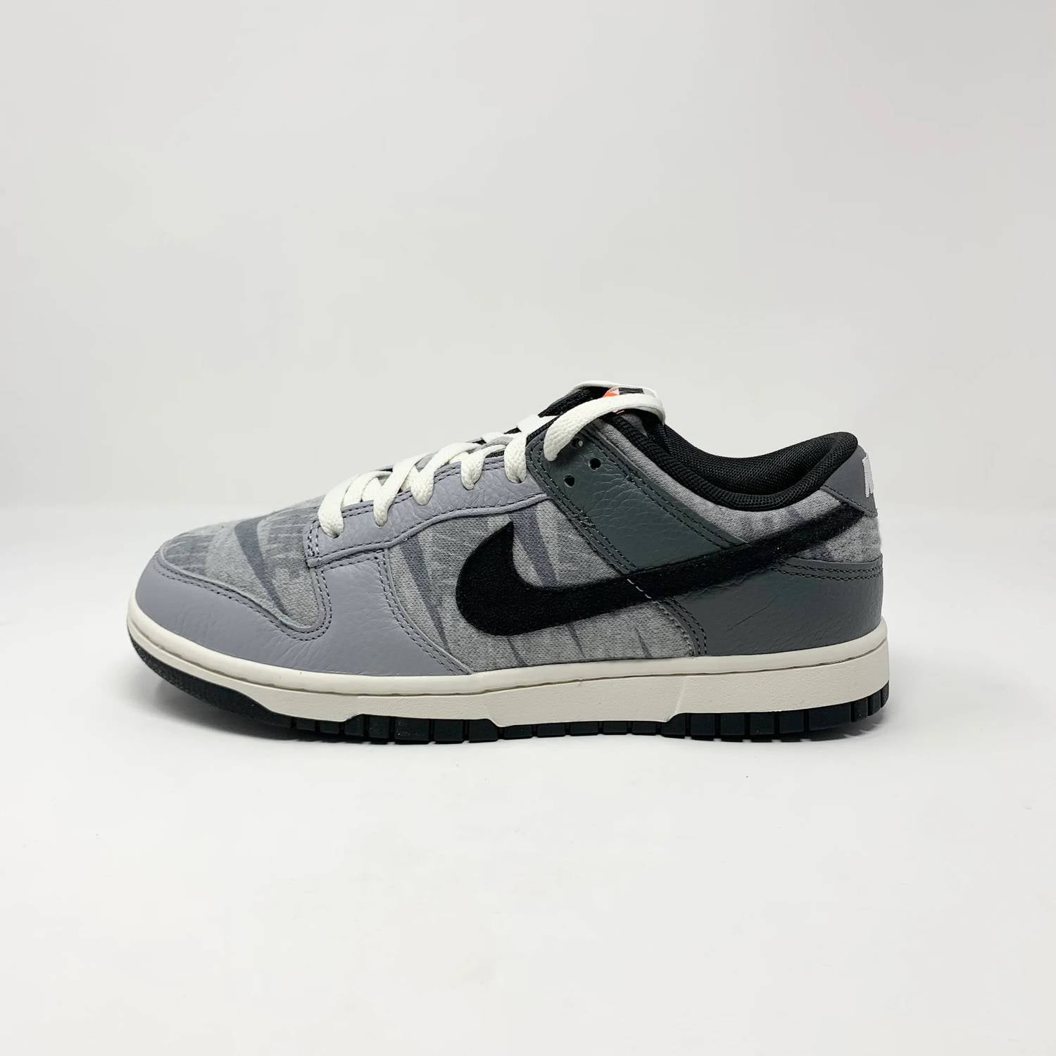 Nike - Men's Dunk Low Sneakers