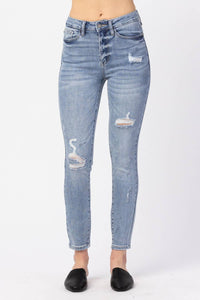 Judy Blue - Distressed Skinny Jeans