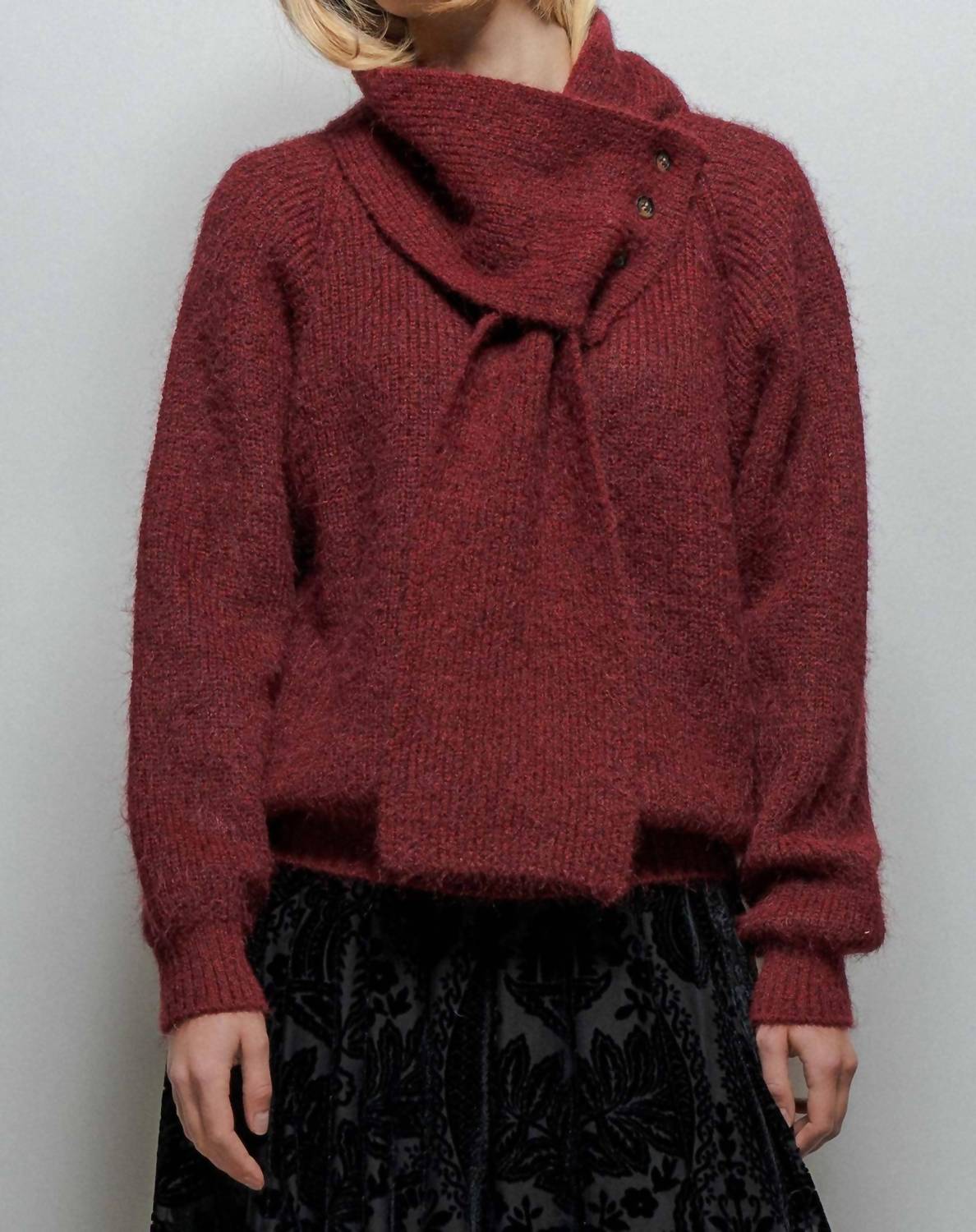 Urban Daizy - Detachable Scarf Ribbed Knit Sweater