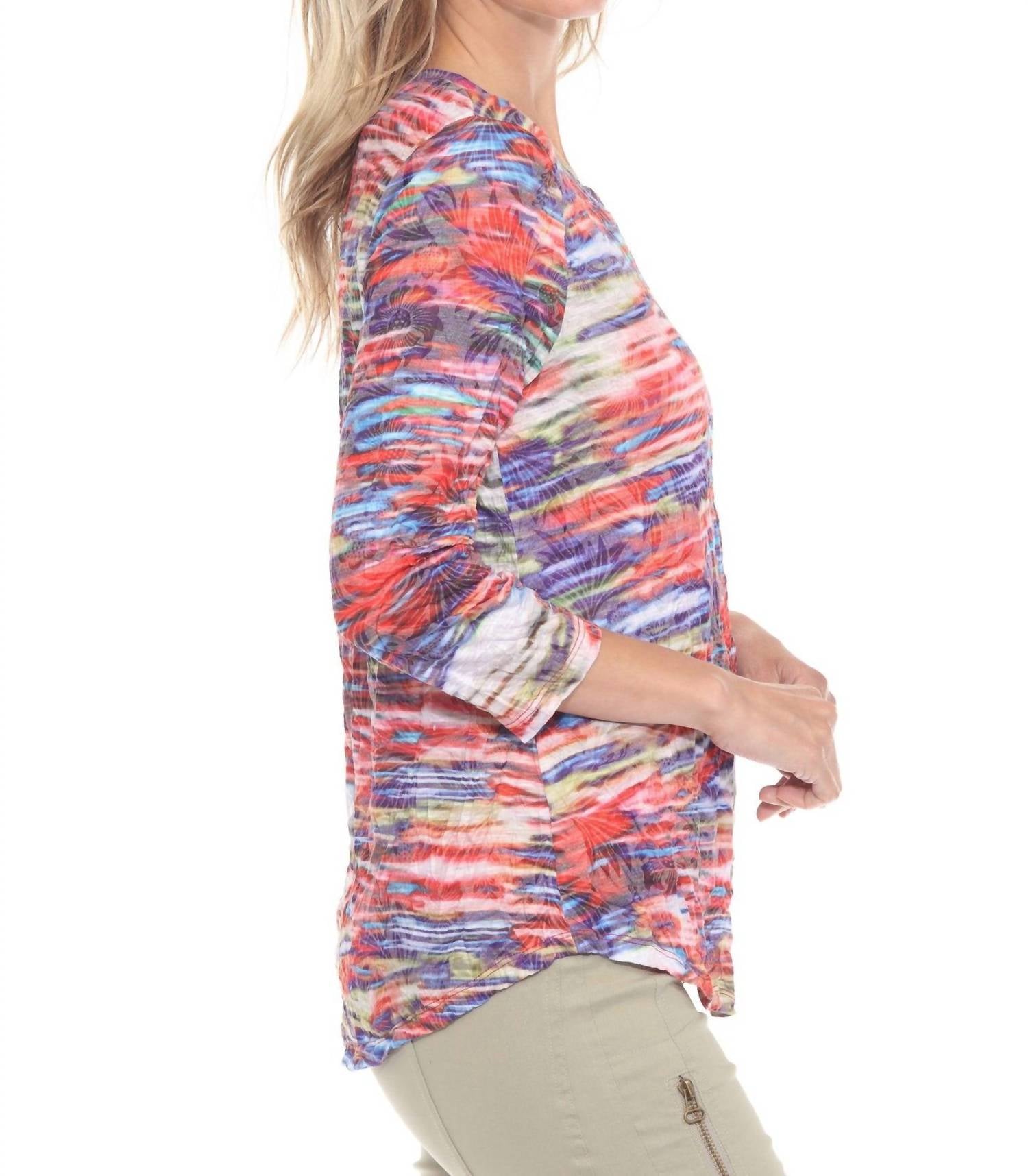 Carine - Radiant Lines Round Neck Top
